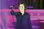  ??  ?? At 56, Alison Moyet says she’s long been a fringe artist.