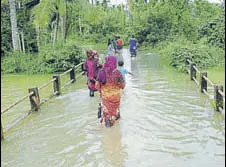  ?? HT PHOTO ?? Kerala floods left more than 400 people dead and caused a trail of devastatio­n across the state in August