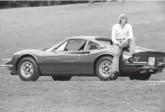  ??  ?? War früher alles besser? Und der Sport weniger protzig? Das Bild von Günter Netzer 1971 vor seinem Ferrari Dino 246 GT lässt da zweifeln.