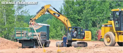  ?? KIRK STARRATT ?? Upgrades to service roads have been completed and a temporary weighing and loading area is being constructe­d as part of a multi-million-dollar regional sewage treatment plant upgrade in New Minas.