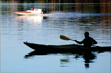  ?? FOTO: LEIF WESTLING ?? Skulle alla världens människor konsumera som medelfinlä­ndaren skulle det behövas tre jordklot för att försörja oss.