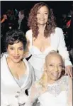  ?? Alex J. Berliner Berliner/ABImages ?? PHYLICIA RASHAD, left, and Debbie Allen attended the “A Tale of Two Sisters” benefit with their mom, Vivian Ayers.
