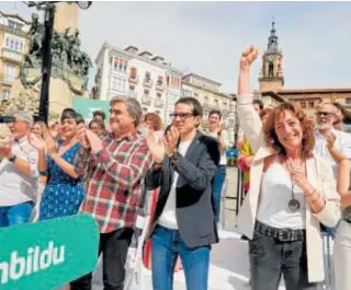  ?? // EFE ?? Mitin de Bildu este domingo en la plaza de la Virgen Blanca de Vitoria