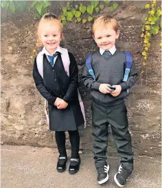 ?? ?? All set Erin Grant and TJ McKenna (both 4) started at Coupar Angus Primary School