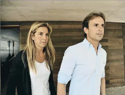  ?? EUROPA PRESS / GETTY ?? Arantxa Sánchez Vicario i Josep Santacana l’agost del 2013 a la capella ardent d’Álvaro Bultó