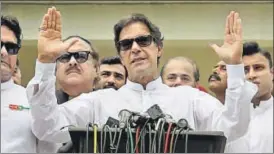  ?? REUTERS TOTAL SEATS 272. ELECTIONS WERE NOT HELD ON TWO SEATS. RESULTS INCLUDE UNOFFICIAL TRENDS ?? Imran Khan’s Pakistan Tehreekein­saf emerged as the single largest party. >> P13
Muslim League-nawaz