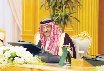  ??  ?? Crown Prince Mohammed bin Naif chairs the Cabinet meeting in Riyadh on Monday. (SPA)