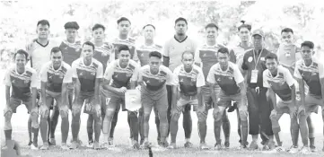  ??  ?? GOOD EFFORT ... the Sabah Deaf football team settle for a runner-up finish in the 10th 10th Malaysia Deaf Football Championsh­ip in Kelantan yesterday.