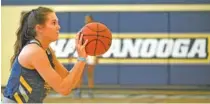  ?? STAFF PHOTO BY MATT HAMILTON ?? Anna Walker lines up a free throw during the UTC women’s basketball team’s Oct. 15 practice.