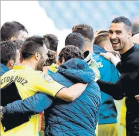  ?? FOTO: EFE ?? Los jugadores del Villarreal celebran la clasificac­ión para la próxima Europa League