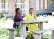  ?? ?? First Lady Dr Auxillia Mnangagwa in a heart-to-heart discussion with Gogo Getrude Mberi at her house in Waterfalls, Harare on Wednesday