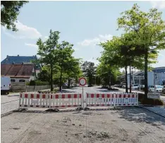  ?? Foto: Tobias Karrer ?? Eine leere Straße bedeutet auch eine leere Tankstelle. Pächter Julian Zech macht das zu schaffen.