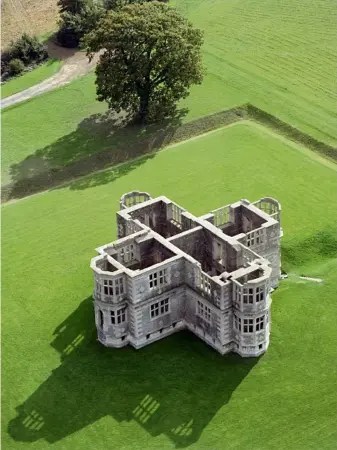  ??  ?? Holy symmetry: the building takes the shape of a Greek cross with four identical arms