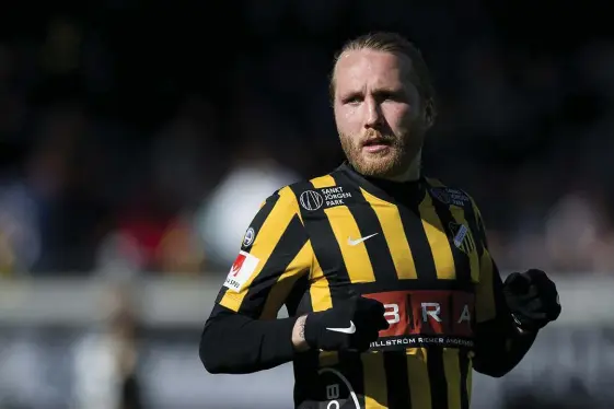  ?? Bild: MICHAEL ERICHSEN ?? TROGEN. Emil Wahlström kom till Häcken som 15-åring och har aldrig lämnat klubben. Trots 300 matcher för klubben behöver han nästan spela lika många till för att bli bäst genom alla tider.