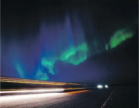  ?? BILL BRADEN/THE CANADIAN PRESS ?? Several curated experience­s are available for aurora hunters in Yellowknif­e. Tour operators will take visitors to locations that they expect will offer the best view of the northern lights.