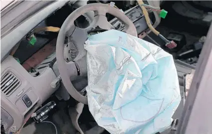  ?? JOE RAEDLE/GETTY IMAGES ?? Defective Takata airbags have been linked to at least 23 deaths and 300 injuries worldwide, including the deaths of three Floridians: a 51-yearold Orlando woman in 2014; an 81-year-old Hialeah man in 2016; and a 34-year-old Pasco County woman in July...