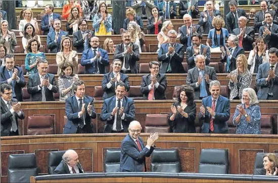  ?? DANI DUCH ?? El pleno del Congreso también aprobó ayer el proyecto de presupuest­os del Estado, que ahora se remite al Senado