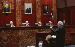  ?? Spencer Selvidge / Contributo­r ?? City of San Antonio attorney Dan Pozza presents oral arguments in a case before justices at the Texas Supreme Court.