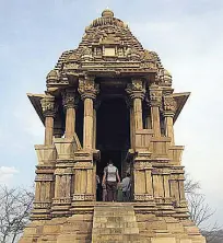  ??  ?? Chaturbhuj Temple