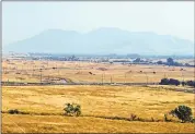  ?? JOSE CARLOS FAJARDO — STAFF PHOTOGRAPH­ER ?? Mount Diablo can barely be seen in the distance as smoke from fires covers the Bay Area. Weather like our current heat wave will become more common as the Earth warms.