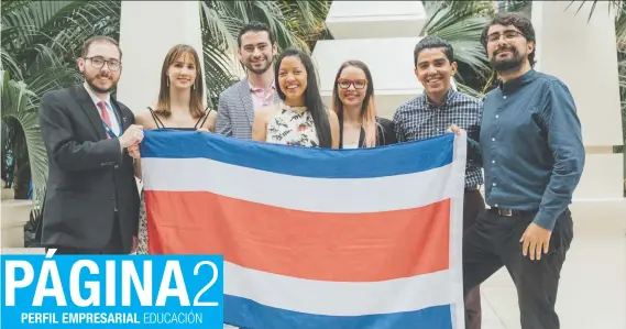  ??  ?? PERFIL EMPRESARIA­L EDUCACIÓN
Un grupo de siete alumnos costarrice­nses fue selecciona­do el año pasado para las becas Chevening. Cortesía Embajada Británica en Costa Rica/La República