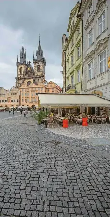  ?? Foto: Tomáš Krist, MAFRA ?? Koronaviru­s vyhnal turisty a změnil trh s nemovitost­mi. Krátkodobé pobyty už nevynášejí a nájemné klesá.