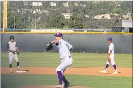  ?? Diego Marquez/The
Signal ?? Valencia’s Sam Stulman throws a pitch in a game against Saugus on Friday.