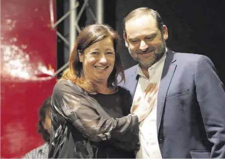  ?? ?? Armengol y Ábalos, en la presentaci­ón de las candidatur­as socialista­s de Baleares, en marzo de 2019.