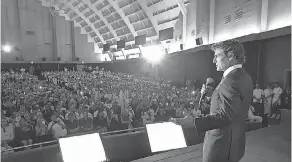  ?? PROVIDED BY ERIC CHARBONNEA­U ?? Tom Cruise visits Naval Air Station North Island in San Diego for the world premiere of “Top Gun: Maverick.”