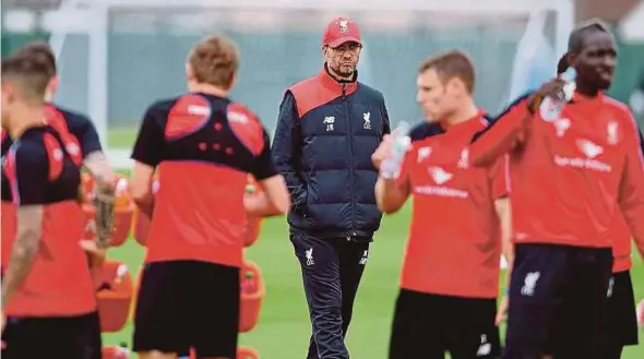  ??  ?? Liverpool coach Jurgen Klopp