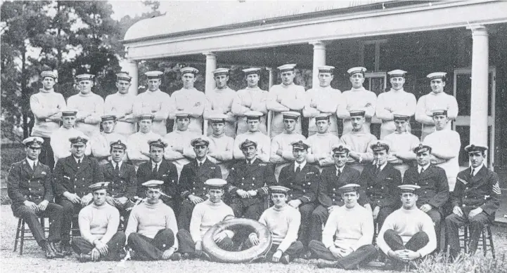  ??  ?? The crew of HMAS J5 photograph­ed at Osborne House in North Geelong in the early 1920s.