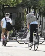  ?? | PHOTO : THIERRY CREUX / OUEST-FRANCE ?? Lorient compte actuelleme­nt 6 km de pistes cyclables, contre moins de 3 km il y a cinq ans. (Photo d’illustrati­on).