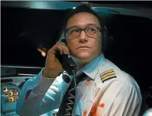  ??  ?? Joseph Gordon-Levitt plays first officer Tobias Ellis in 7500.