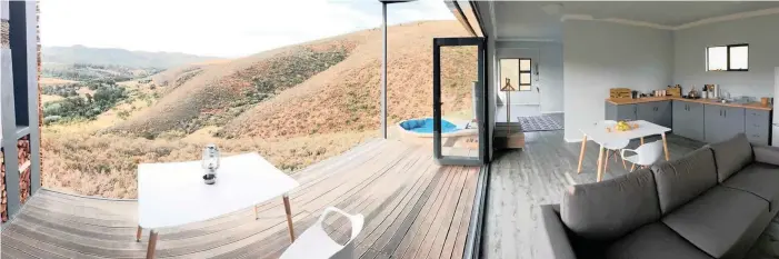  ??  ?? LUCAS Steyn’s Copia luxury eco-cabin was built by Berman-Kalil.