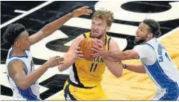  ?? EFE ?? Domas Sabonis presionado.