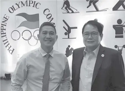  ?? Sun.Star Cebu photo ?? NEW NSA. The Tchoukball Associatio­n of the Philippine­s president Raymund Jamelo with Philippine Olympic Committee president Ricky Vargas.