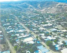  ??  ?? El arreglo de las calles ha sido un pedido constante de los moradores de “La Piñonada”.