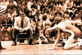  ?? NEWS-HERALD FILE ?? Richmond Heights coach Mike Paporous watches a match in 1979.