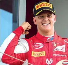  ?? (Afp, Ansa) ?? Eredità
Mick Schumacher, 21 anni, e il padre Michael, 51