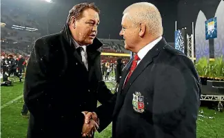  ?? HANNAH PETERS/GETTY IMAGES ?? They couldn’t be split in the Lions series, now Steve Hansen and Warren Gatland meet one more time for 2017.