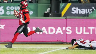  ?? GAVIN YOUNG ?? Calgary Stampeders return man Terry Williams stole all the momentum from the Ottawa Redblacks when he returned a punt 97 yards for a touchdown Sunday.