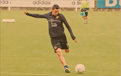  ?? Foto: cuartoscur­o ?? Rubens Sambueza reforzará la ofensiva de Toluca en su centenario este Clausura 2017.