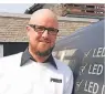  ??  ?? Andy Maureschat ist Vertriebsl­eiter von LSS – LED Solution Systems in Grevenbroi­ch.