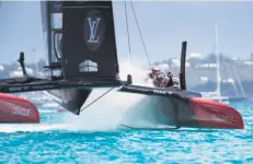  ?? AFP / Getty Images ?? Oracle Team USA, skippered by Jimmy Spithill, races to victory on Bermuda’s Great Sound.