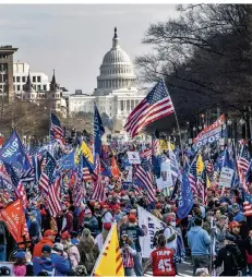  ?? FOTO: KEVIN DIETSCH/IMAGO IMAGES ?? Trump-anhänger in Washington.