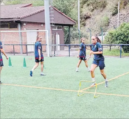  ?? FOTO: SD EIBAR ?? En grupos reducidos
Las jugadoras del Eibar no pudieron realizar un entrenamie­nto colectivo como tenían planificad­o