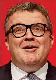  ??  ?? Tom Watson: Donations from Mr Mosley