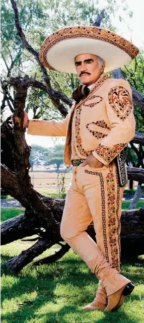 LOS TRAJES DE CHARRO PressReader