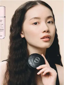  ?? DIOR DAILY Go with naked and naturally glowing skin with Dior skin perfectors ??