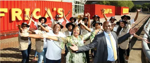  ?? CEO ICC KZN Tourism volunteers, ANA) ?? Chairperso­n of the Tourism KZN Board, Sthembiso Madlala , Lindiwe Rakharebe, of Durban and Mayor: Mxolisi Kaunda along with the welcome visitors to the 2022 African Tourism Indaba. — African News Agency (